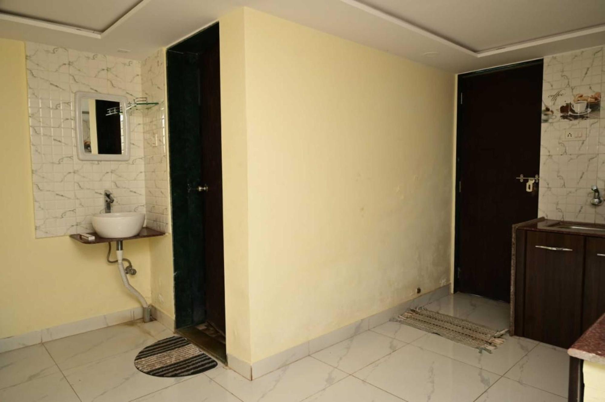 فندق Wada Chirebandi Gimvi المظهر الخارجي الصورة